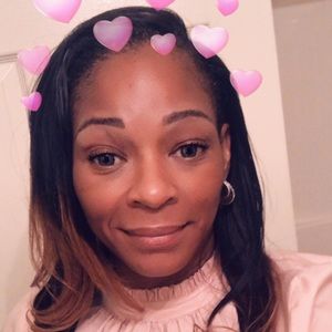 Meet your Posher, Lashana